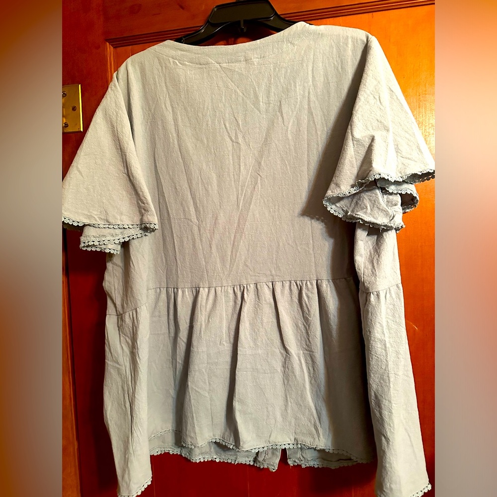 Button front blouse - Picture 5 of 5